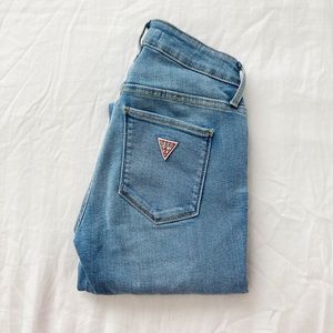 GUESS cropped sexy curve jeans